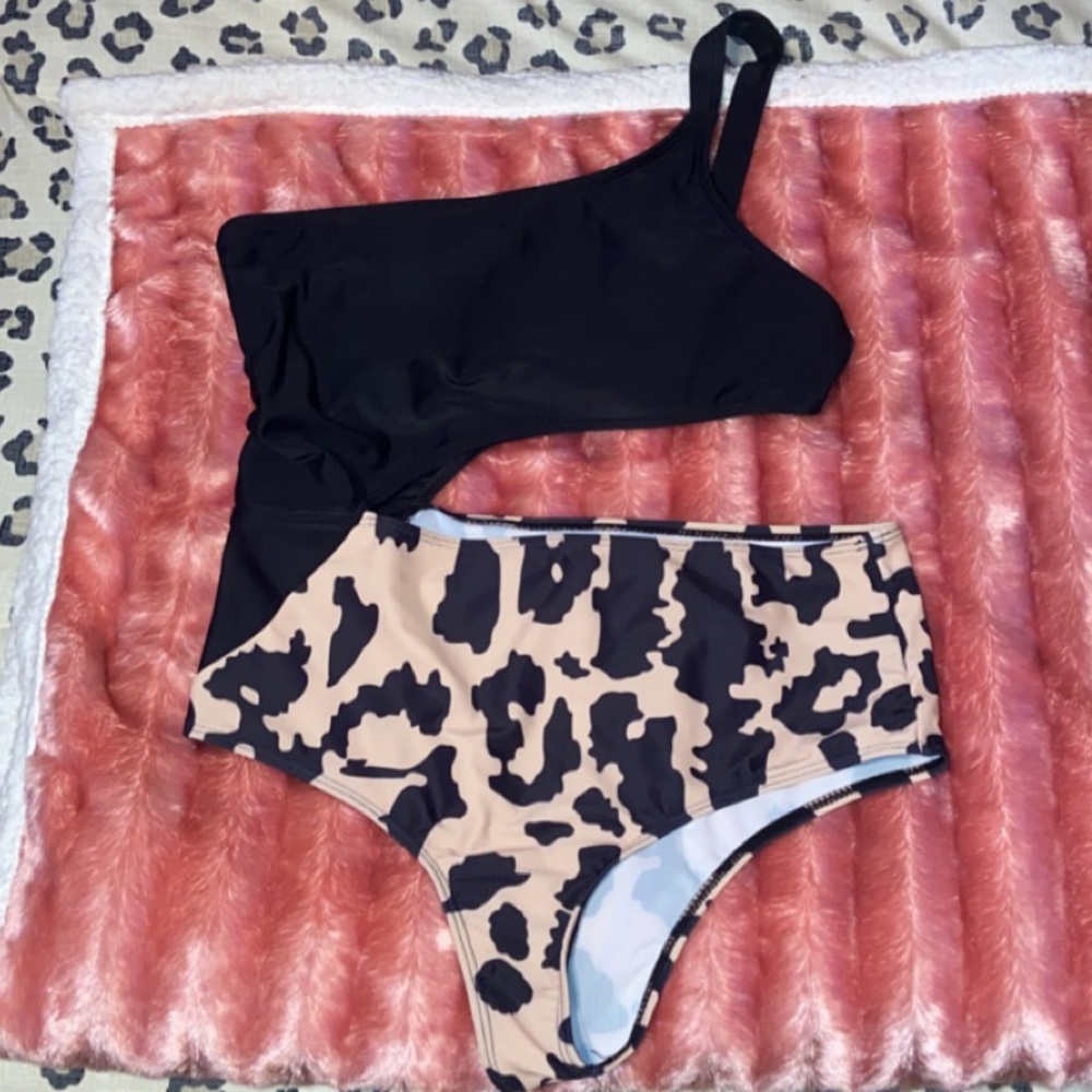 Leopard One Piece Swimsuit - Picture 2 of 2